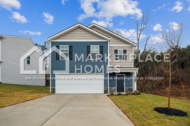 Building Photo - 2025 Southwood Cir