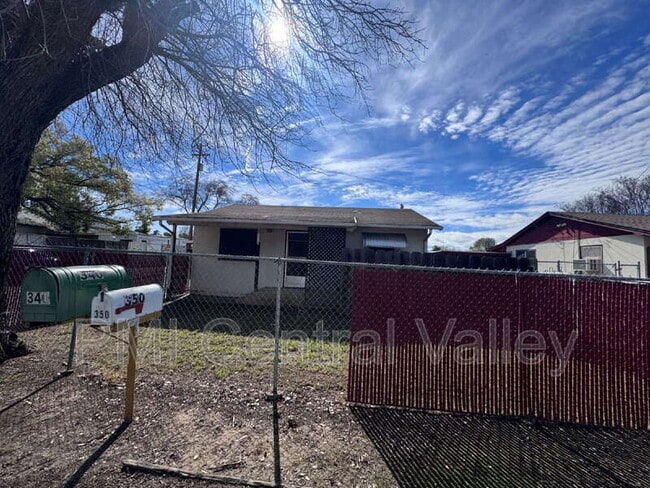 Building Photo - 340 Sperry Ave