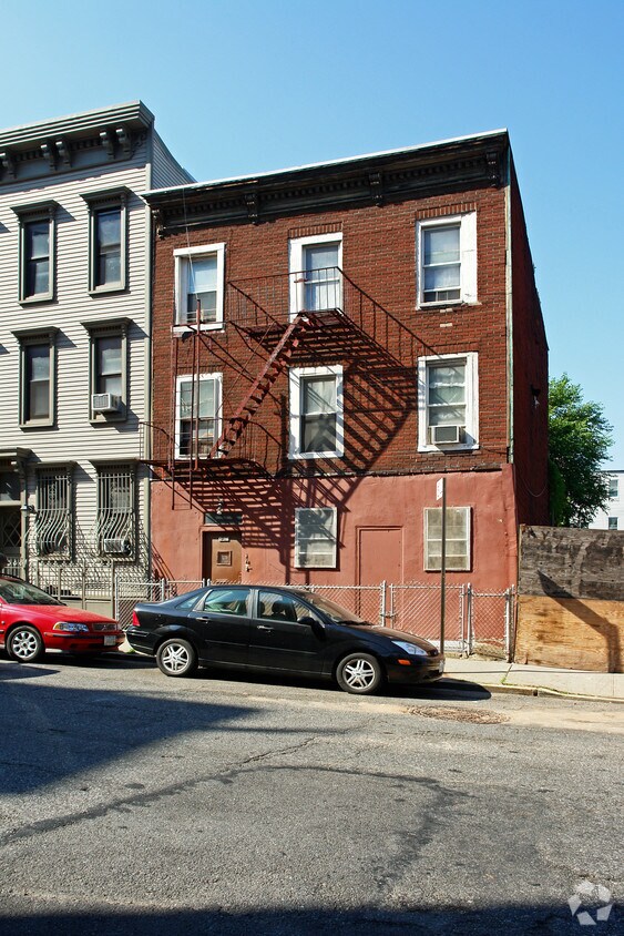 Foto principal - 238 15th St