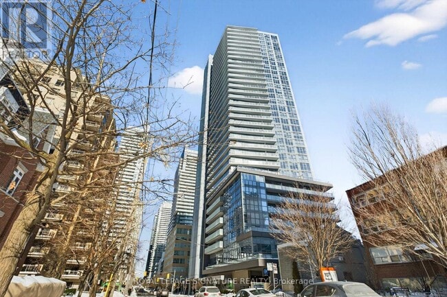 Building Photo - 125 Redpath Ave