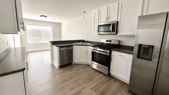 Building Photo - 2144 Concord Dr