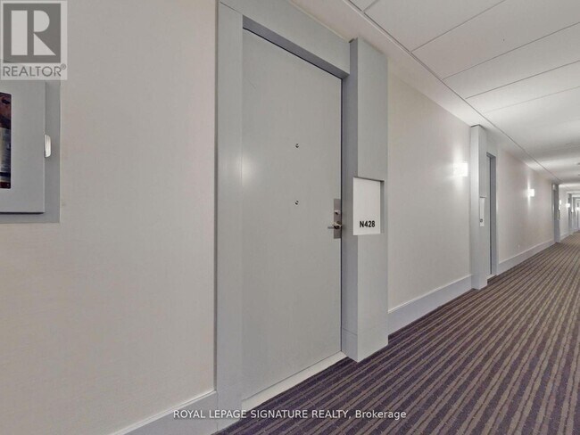 Photo du bâtiment - 455 Front St E