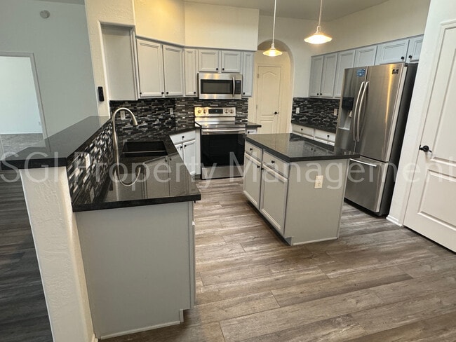 Building Photo - 11548 N 114th Pl