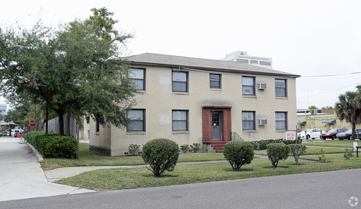 Primary Photo - 945 Phillips St