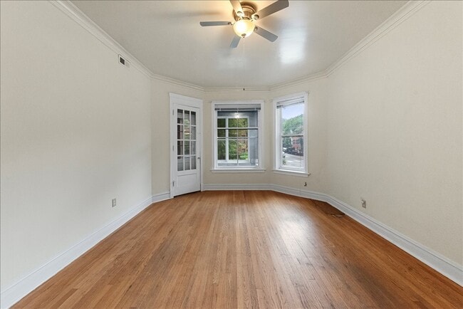 Foto del edificio - 1353 W Catalpa Ave