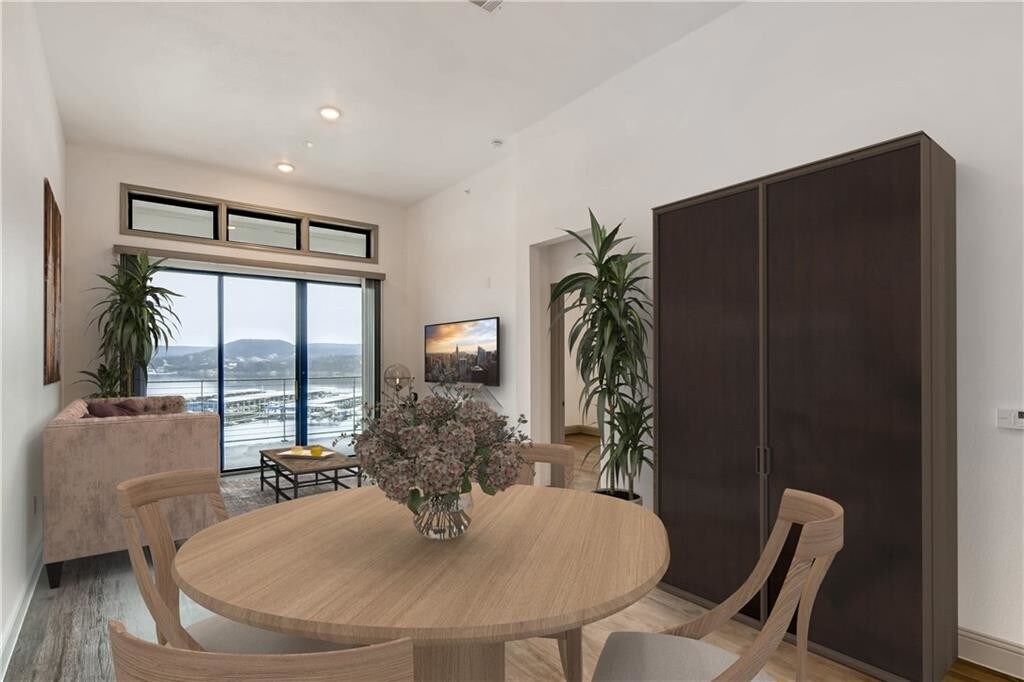 Primary Photo - 16100 Lake Travis Dr