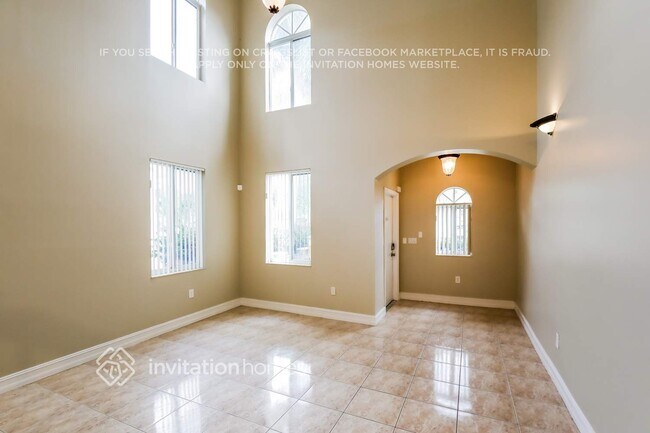 Building Photo - 15533 SW 13th Terrace