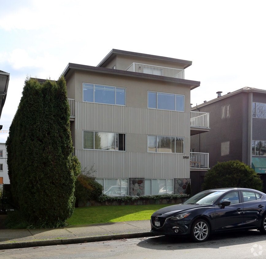 Building Photo - 1016 W 13th Ave