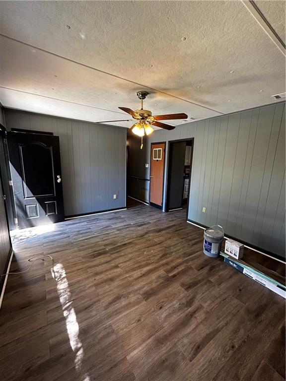 Foto del edificio - 2891 Village Green Dr