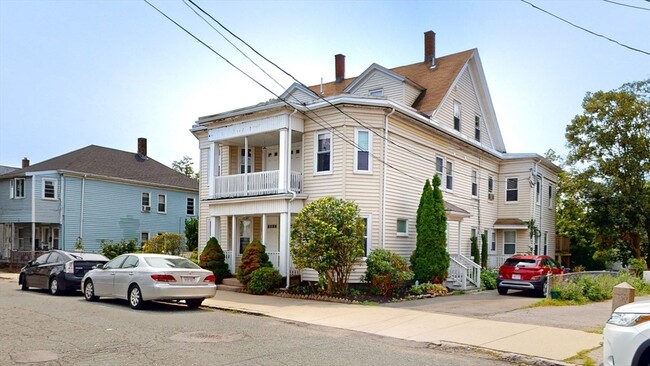 Building Photo - 119 Quincy St