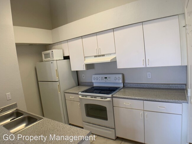 Building Photo - 2 br, 2 bath House - 2225 Metropolitan Way...