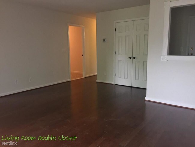 Building Photo - 217 Crocker Dr