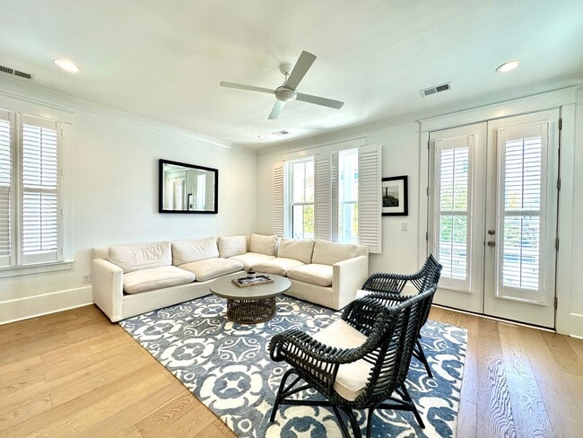Building Photo - 3/2.5 Fully Furnished Home in Sullivans Pointe Located in Mt. Pleasant!
