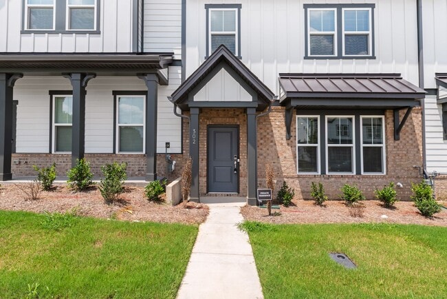 Building Photo - Brand-New 3 Bedroom Townhome in Desirable Indian Trail – Available for Immediate Move-In!