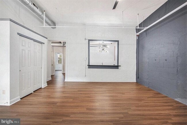Building Photo - 541 Washington Ave