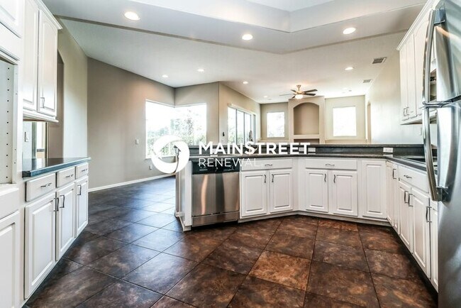 Building Photo - 5 Bedroom Pet-Friendly Home in Holiday, FL...