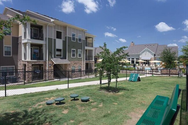 Foto del edificio - 24442 U.S. Hwy 281 N