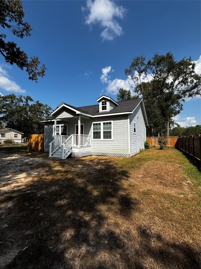 Foto del edificio - 20551 Canterbury Ln