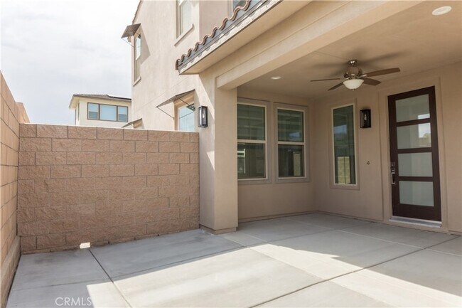 Building Photo - 35963 Bertain Dr