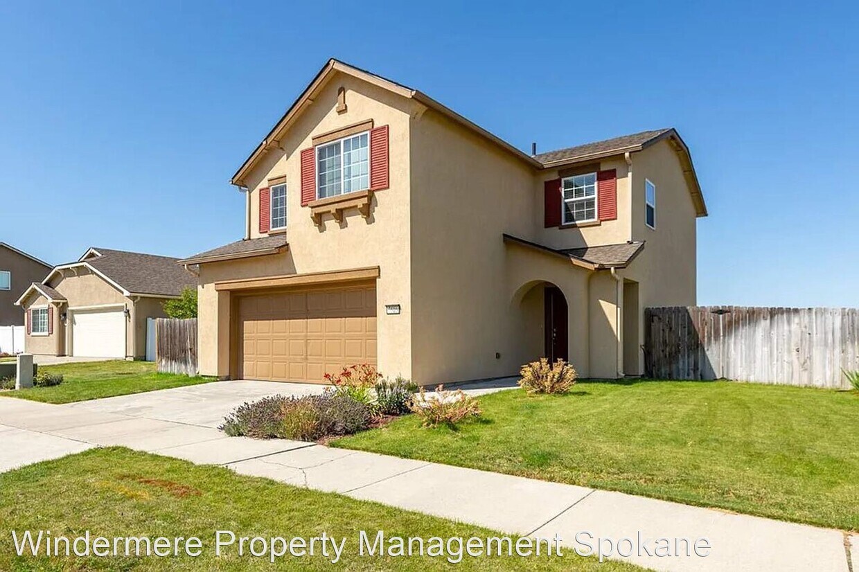 Primary Photo - 4 br, 2.5 bath House - 7516 S Dour St