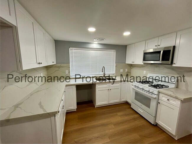 Foto del edificio - 7508 Stockdale Hwy