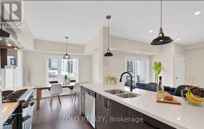 Building Photo - 4 Spice Wy