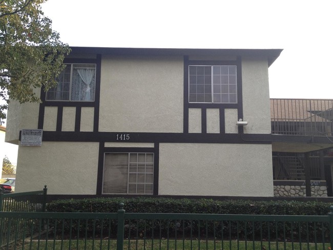 Foto del edificio - 1415 W Stoneridge Ct