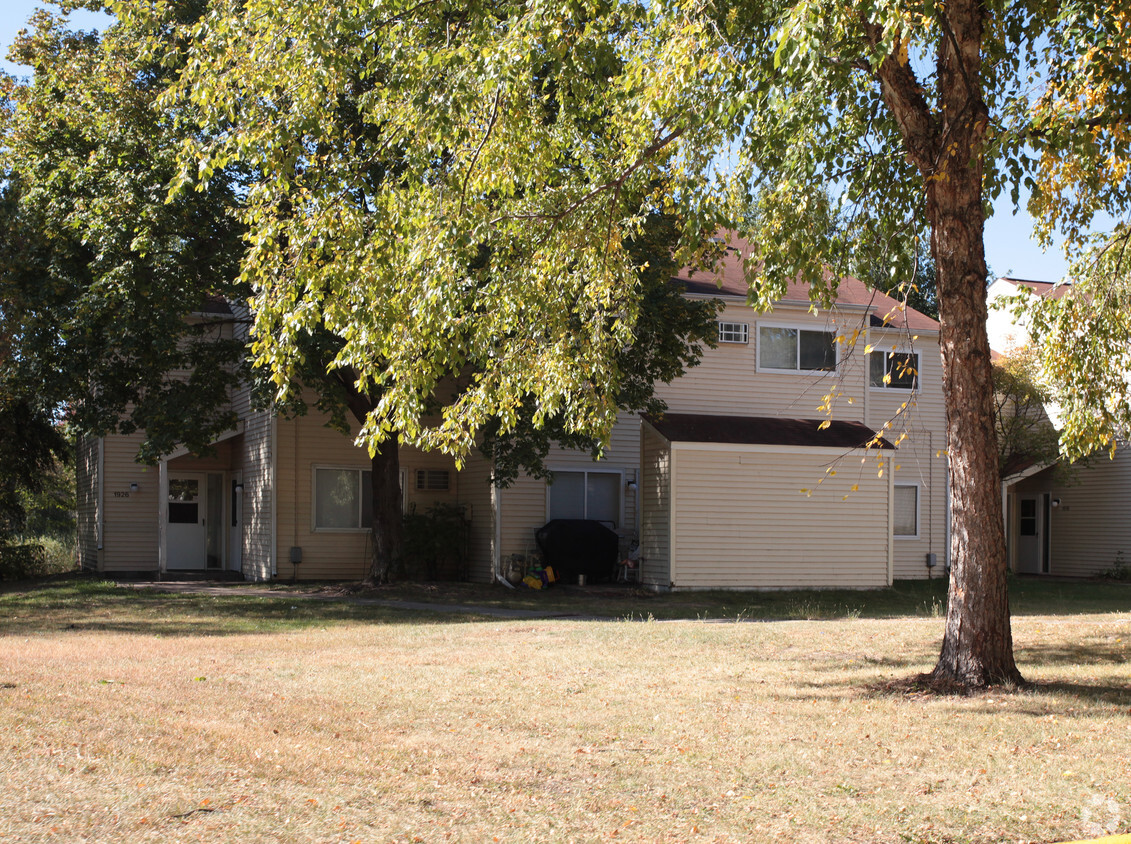 Maple Knoll Apartments Maplewood, MN