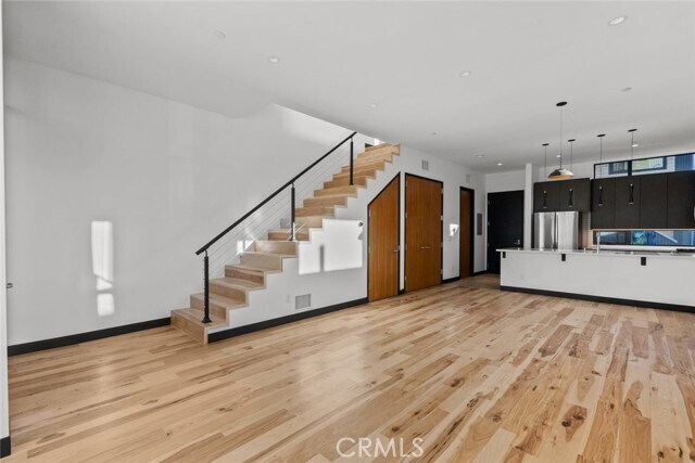 Foto del edificio - 922 W Clark Ave