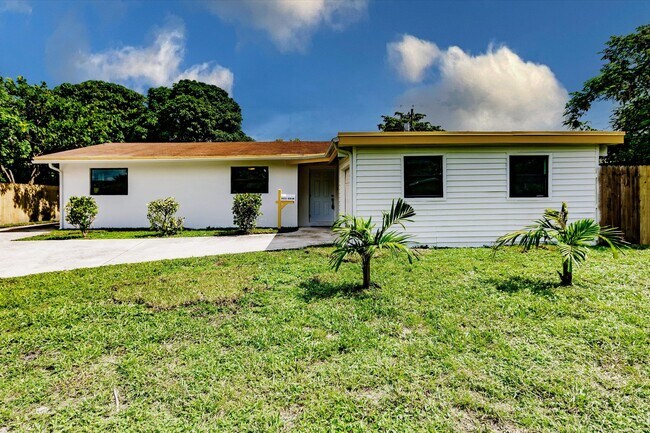Building Photo - 312 Baker Dr