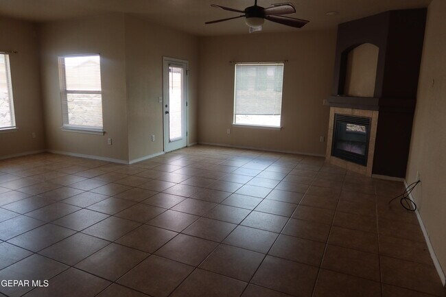 Foto del edificio - 10672 Canyon Sage Dr
