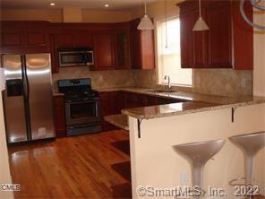 Foto del edificio - 27 Ferris Ave