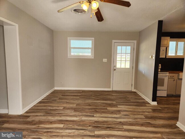 Foto del edificio - 13615 Holly Ridge Ln