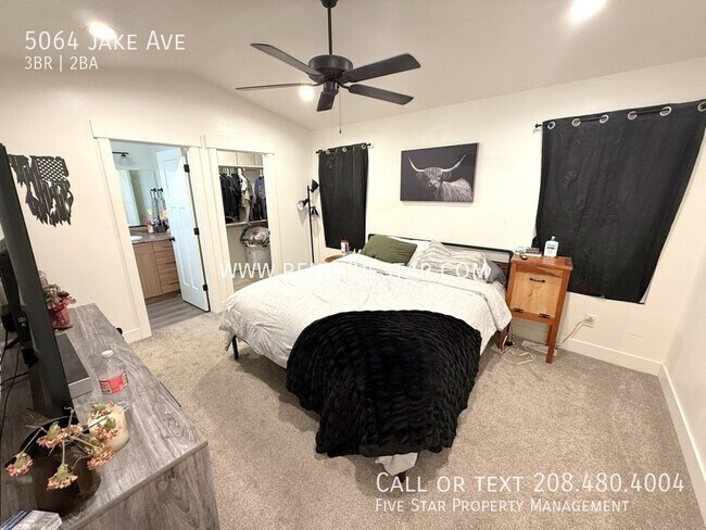 Foto del edificio - 5064 Jake Ave