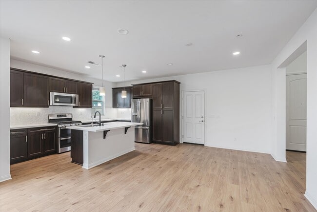Building Photo - 1067 Sea Glass Way
