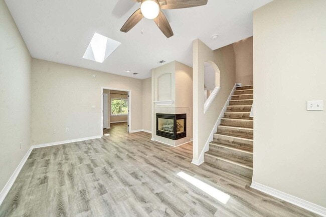 Building Photo - 1331 Treasure Cove