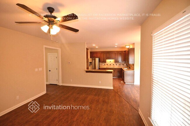 Foto del edificio - 7908 Harrington Woods Rd