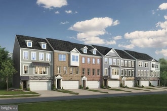 Building Photo - 2061 Twisted Oak Pl