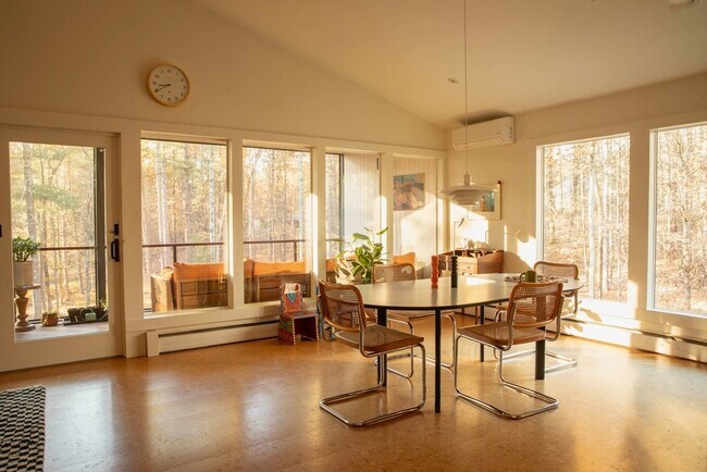 Foto del edificio - 61 Woodland St