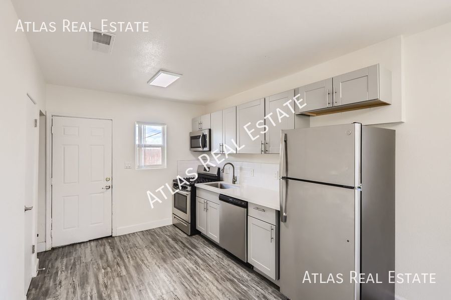 Primary Photo - 1401 N 35th St