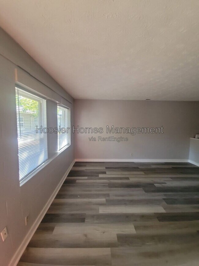 Building Photo - 1254 W 23rd St