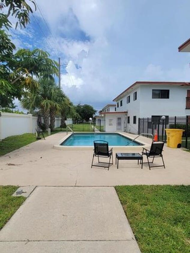 Photo - 240 SW 7th Street 9, Boca Raton, FL 33432 - 5975