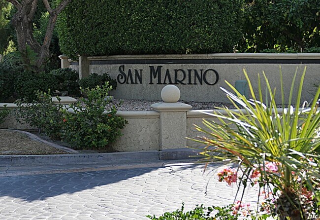 Foto del edificio - Mission Hills, long term,Unfurnished