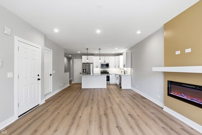 Building Photo - 2718 Budd St