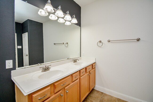 Foto del edificio - 7519 Muley Ln
