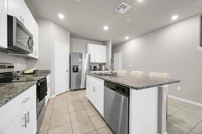 Photo - 3550 San Bernardino Wy House