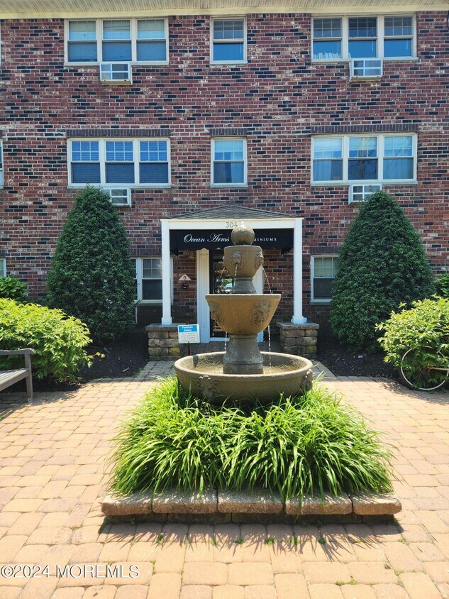 Foto principal - 304 4th Ave