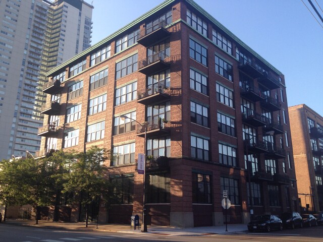 Foto del edificio - 817 W Washington Blvd