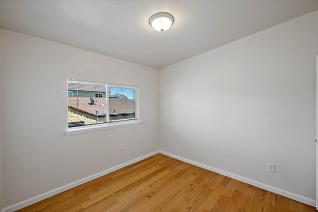 Building Photo - 230 Sanford Ave