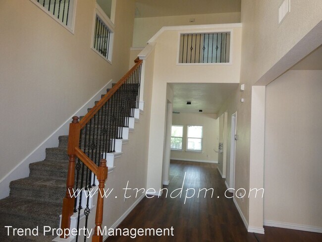 Foto del edificio - 5 br, 3.5 bath House - 1501 Kingfisher Drive